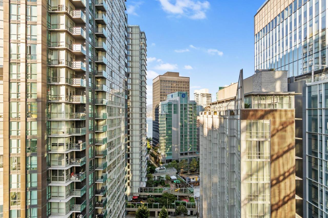 Downtown Luxury 1Br Coal Harbour Apartment Ванкувър Екстериор снимка