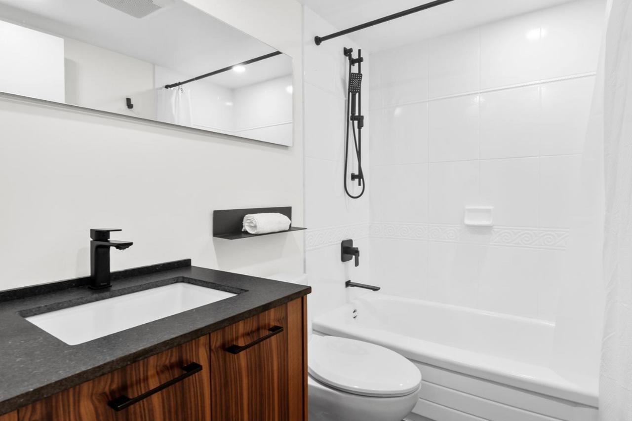Downtown Luxury 1Br Coal Harbour Apartment Ванкувър Екстериор снимка