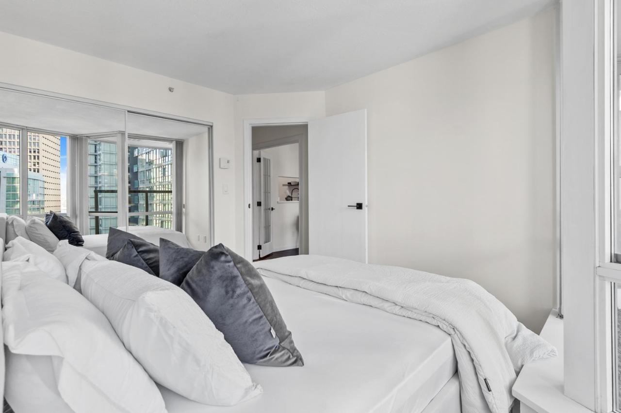 Downtown Luxury 1Br Coal Harbour Apartment Ванкувър Екстериор снимка