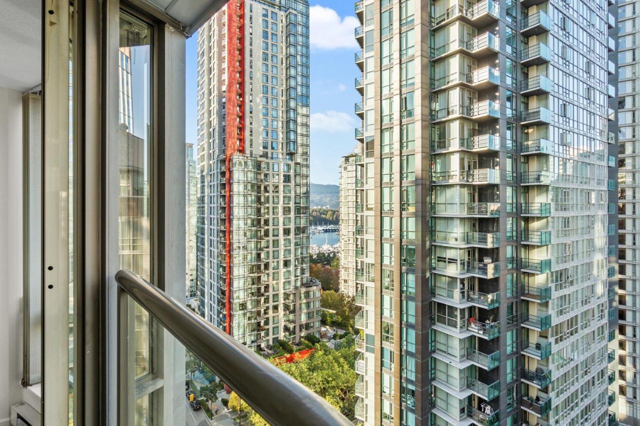 Downtown Luxury 1Br Coal Harbour Apartment Ванкувър Екстериор снимка